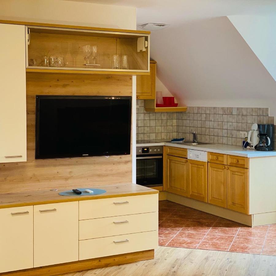 Almtalhotel Appartements In Pettenbach Esterno foto