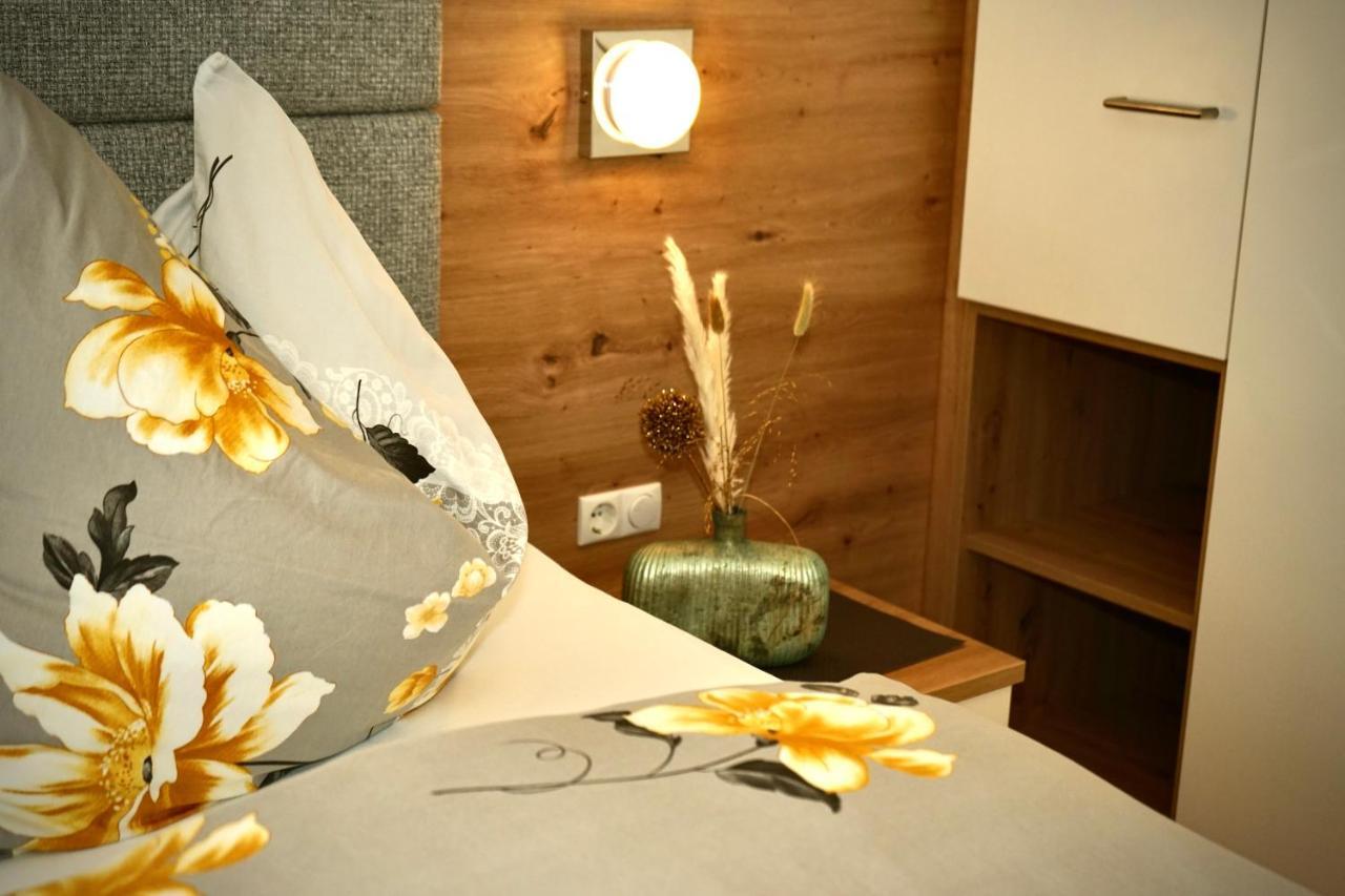 Almtalhotel Appartements In Pettenbach Esterno foto