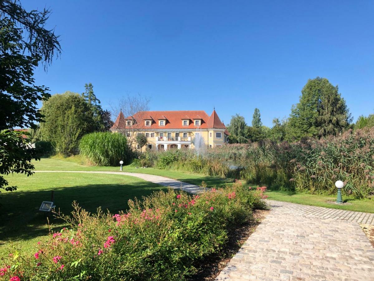 Almtalhotel Appartements In Pettenbach Esterno foto